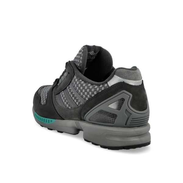 ZX 8000