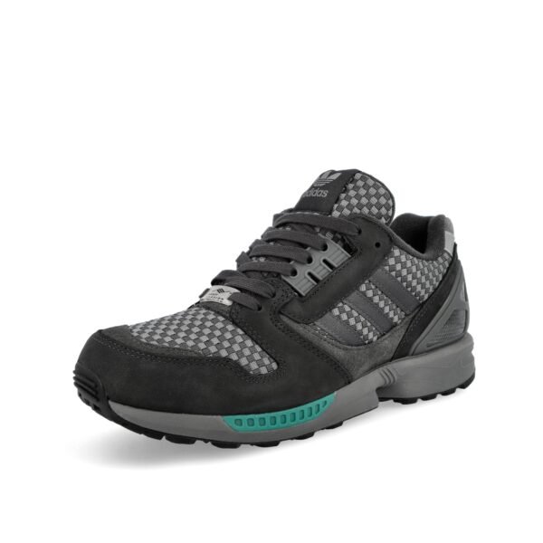 ZX 8000