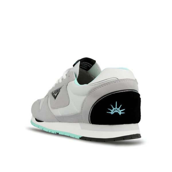 Lady Liberty Runner