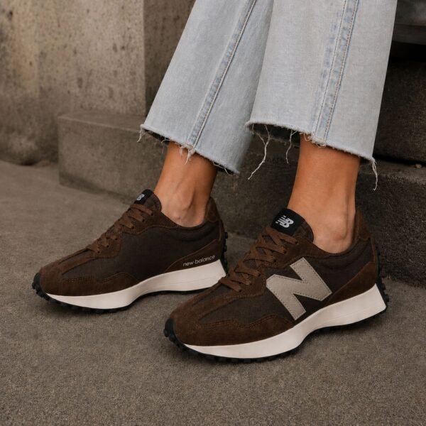 NEW BALANCE 327 | BROWN